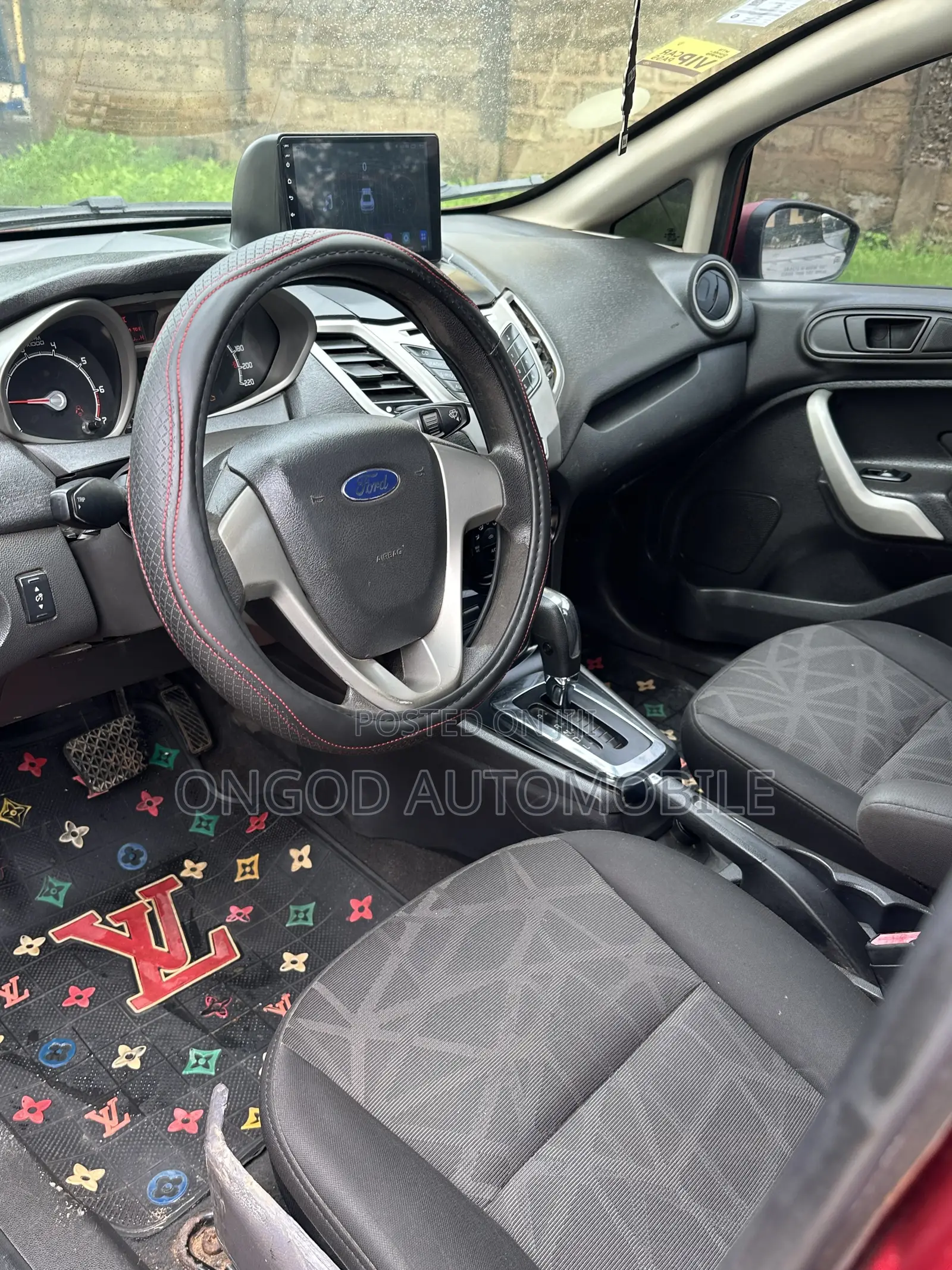 Ford Fiesta SE 4dr Hatchback (1.6L 4cyl 5M) 2014 Red