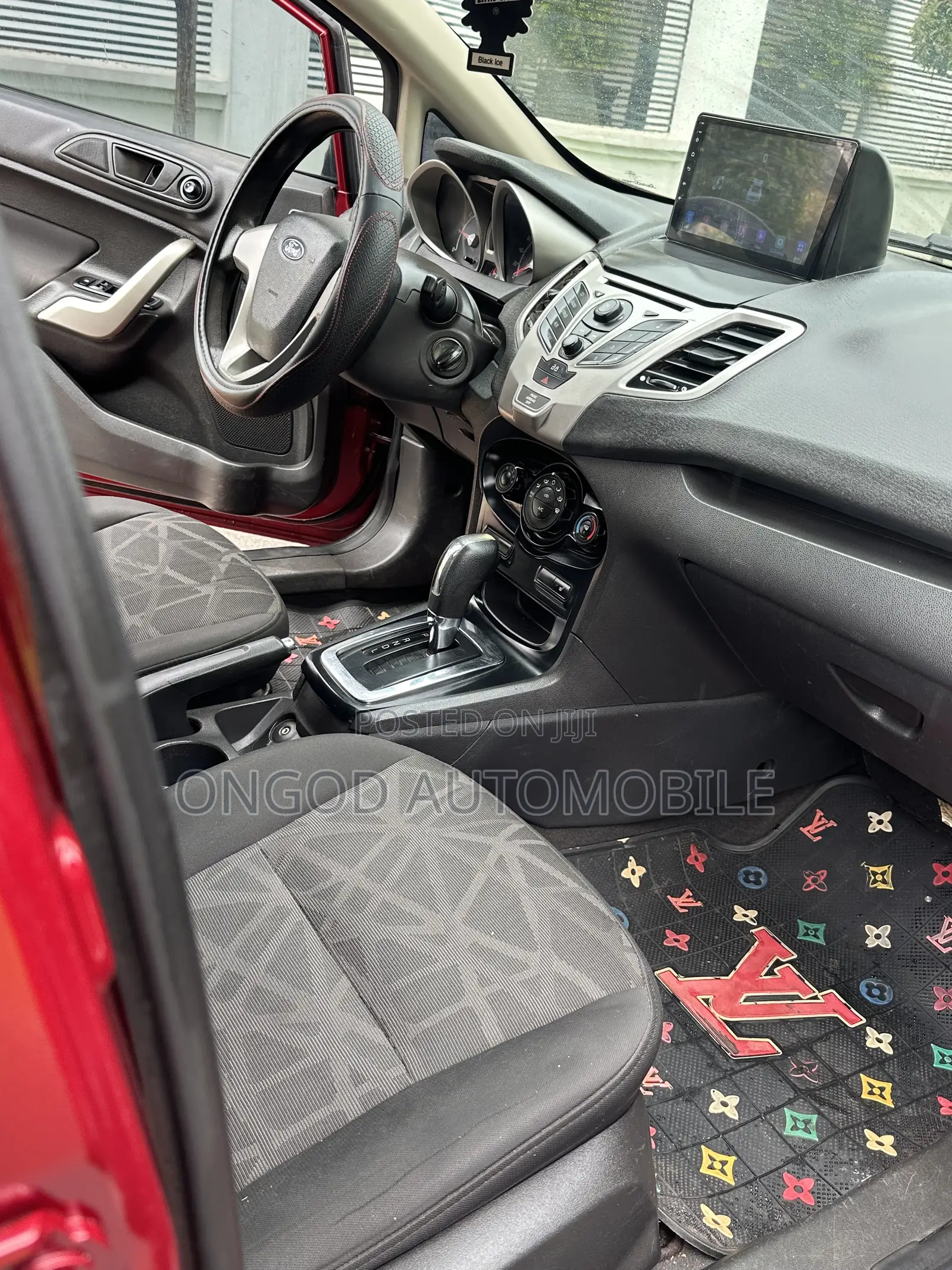 Ford Fiesta SE 4dr Hatchback (1.6L 4cyl 5M) 2014 Red
