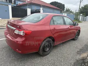 Toyota Corolla L 4dr Sedan (1.8L 4cyl 5M) 2013 Beige