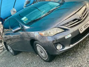 Toyota Corolla 2013 Gray