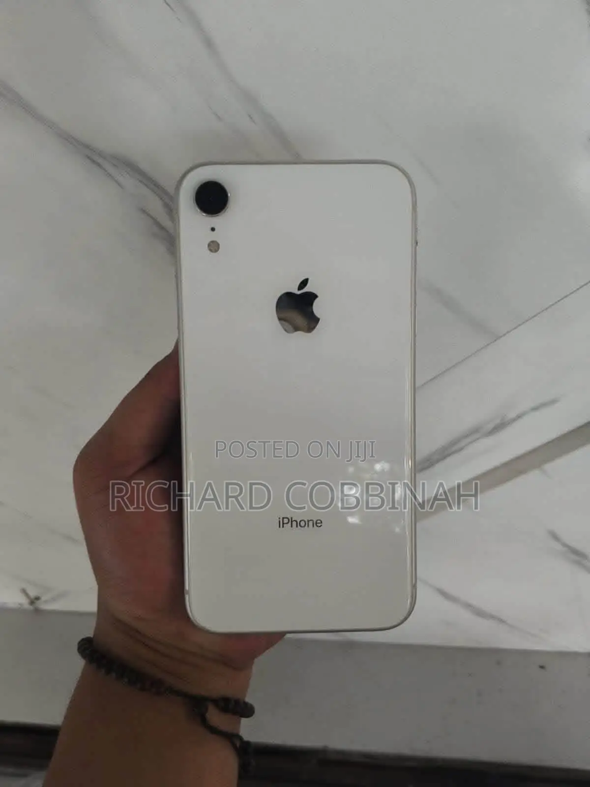 Apple iPhone XR 64 GB White