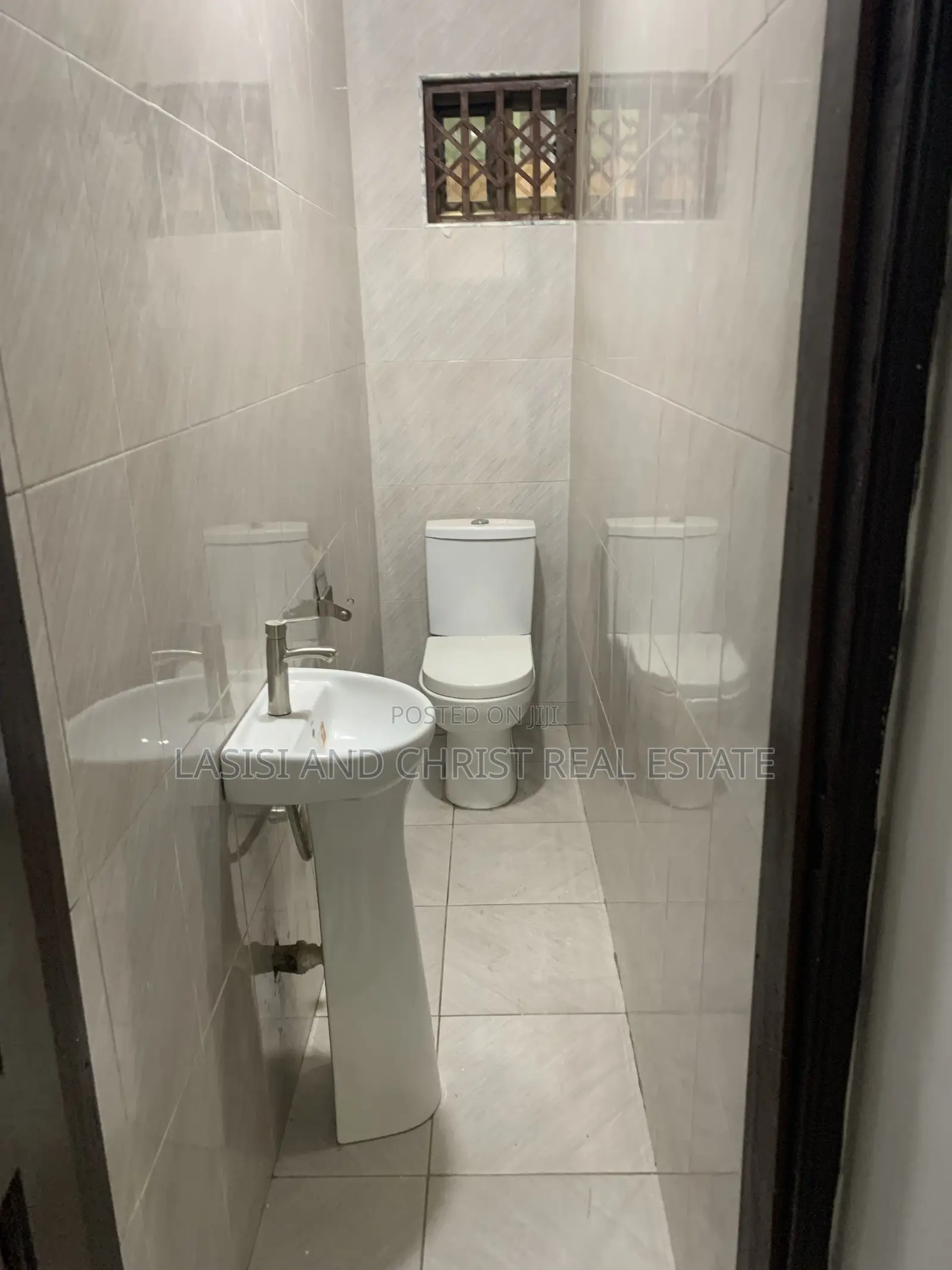2bdrm Apartment in Lasisi And Christ, Amasaman for rent