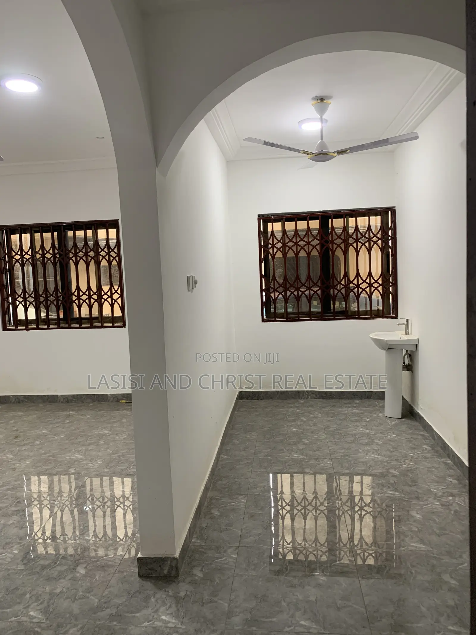 2bdrm Apartment in Lasisi And Christ, Amasaman for rent