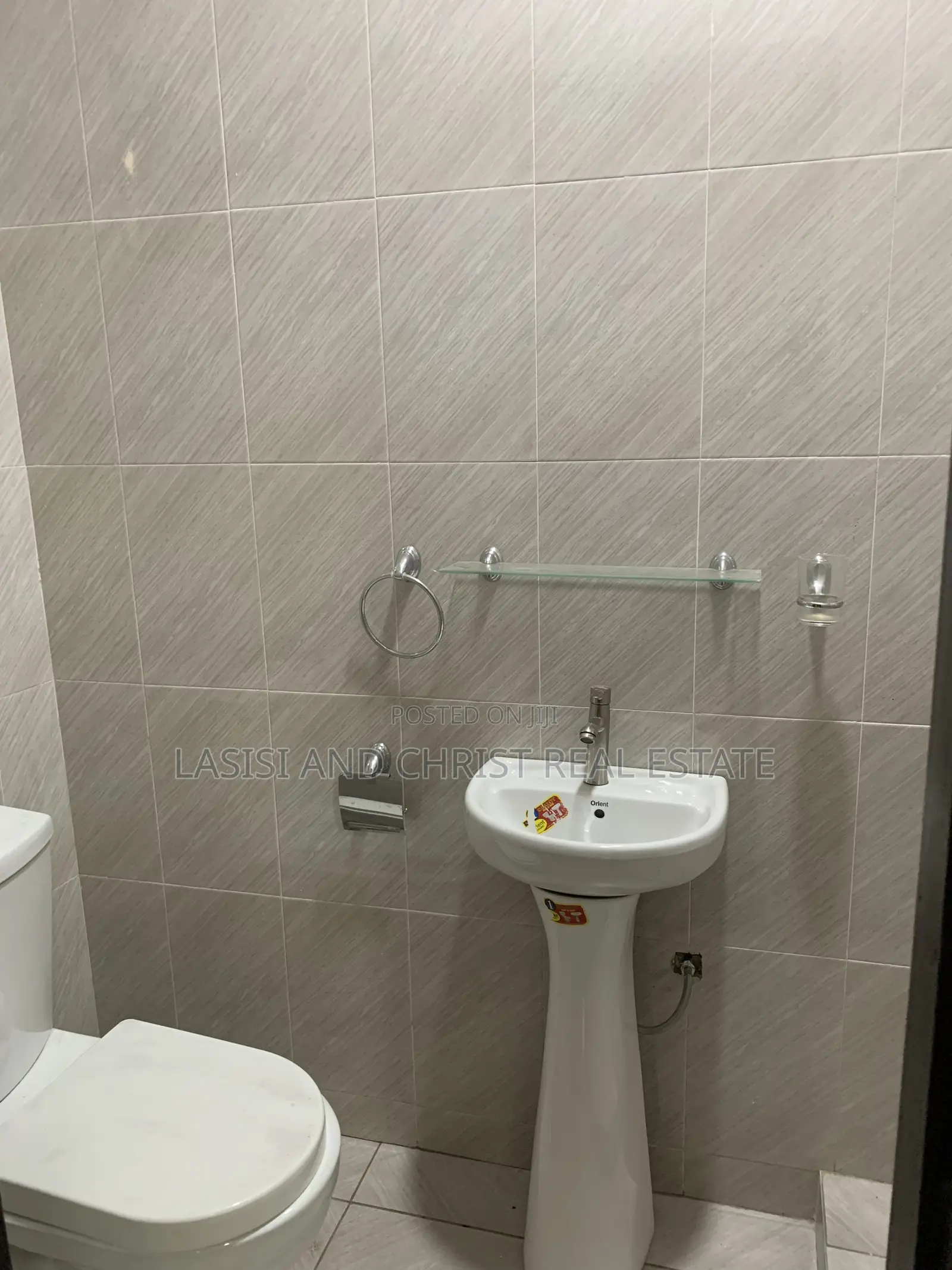 2bdrm Apartment in Lasisi And Christ, Amasaman for rent