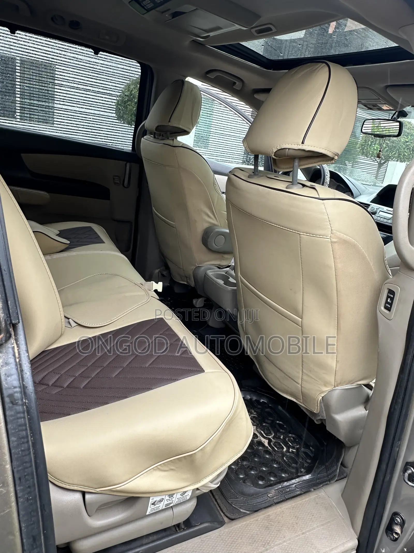Honda Odyssey 2.4 Absolute 4WD 2012 Gold
