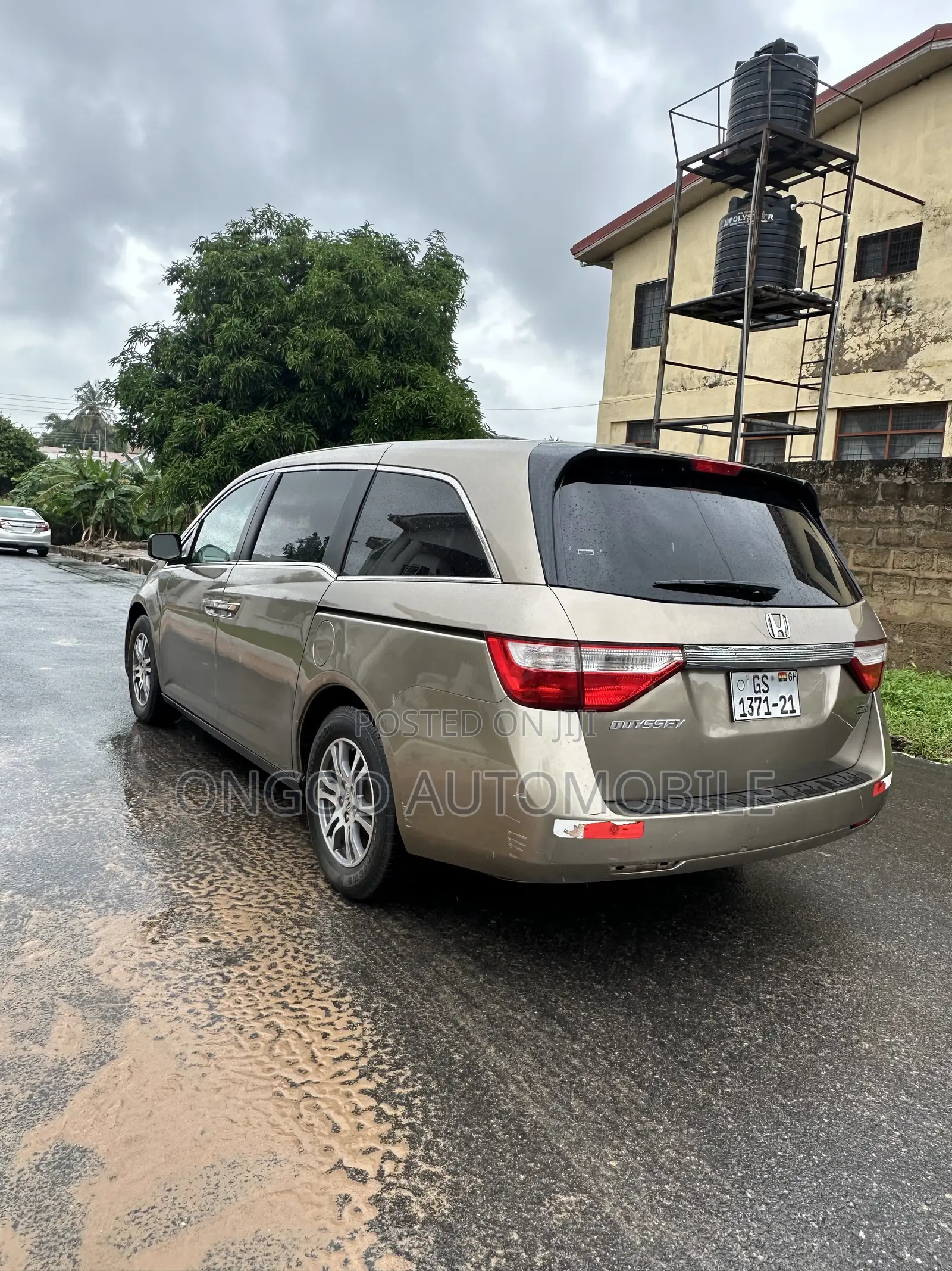 Honda Odyssey 2.4 Absolute 4WD 2012 Gold