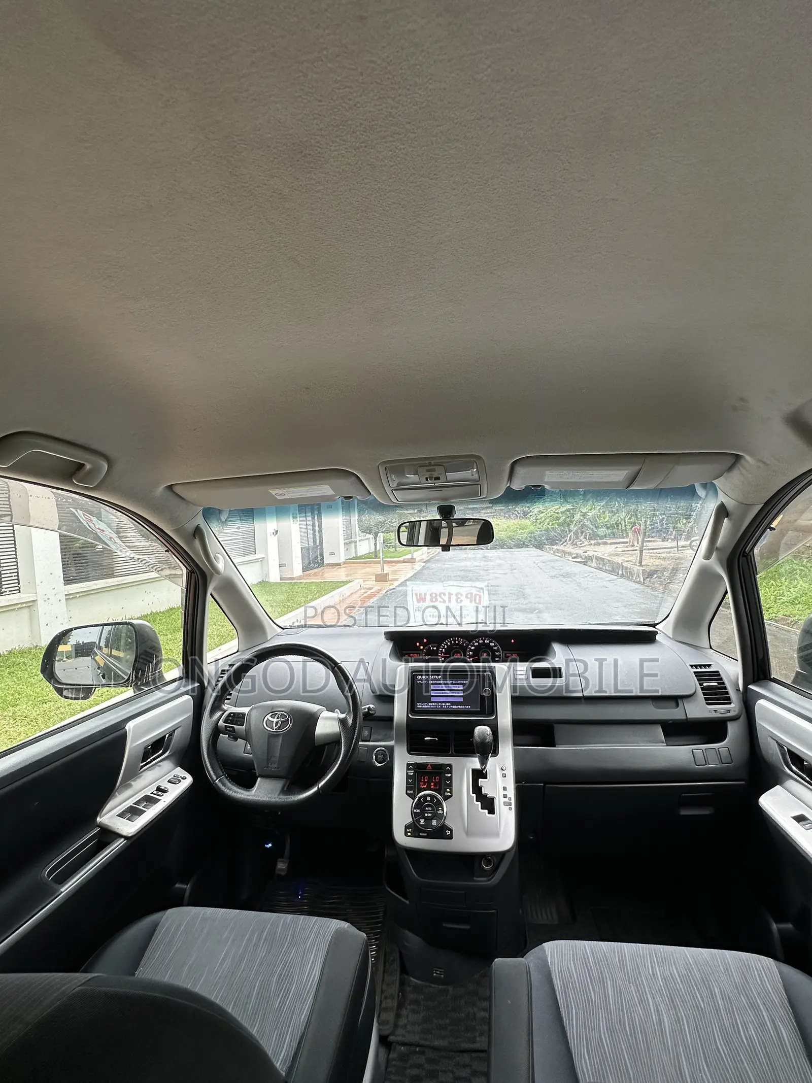 Toyota Voxy 2013 Black