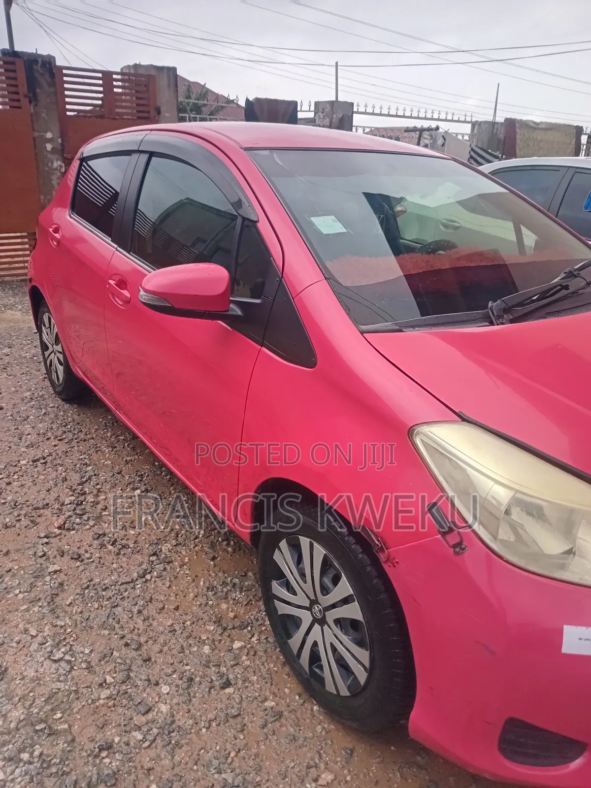 Toyota Vitz 1.0 FWD 5dr 2013 Pink