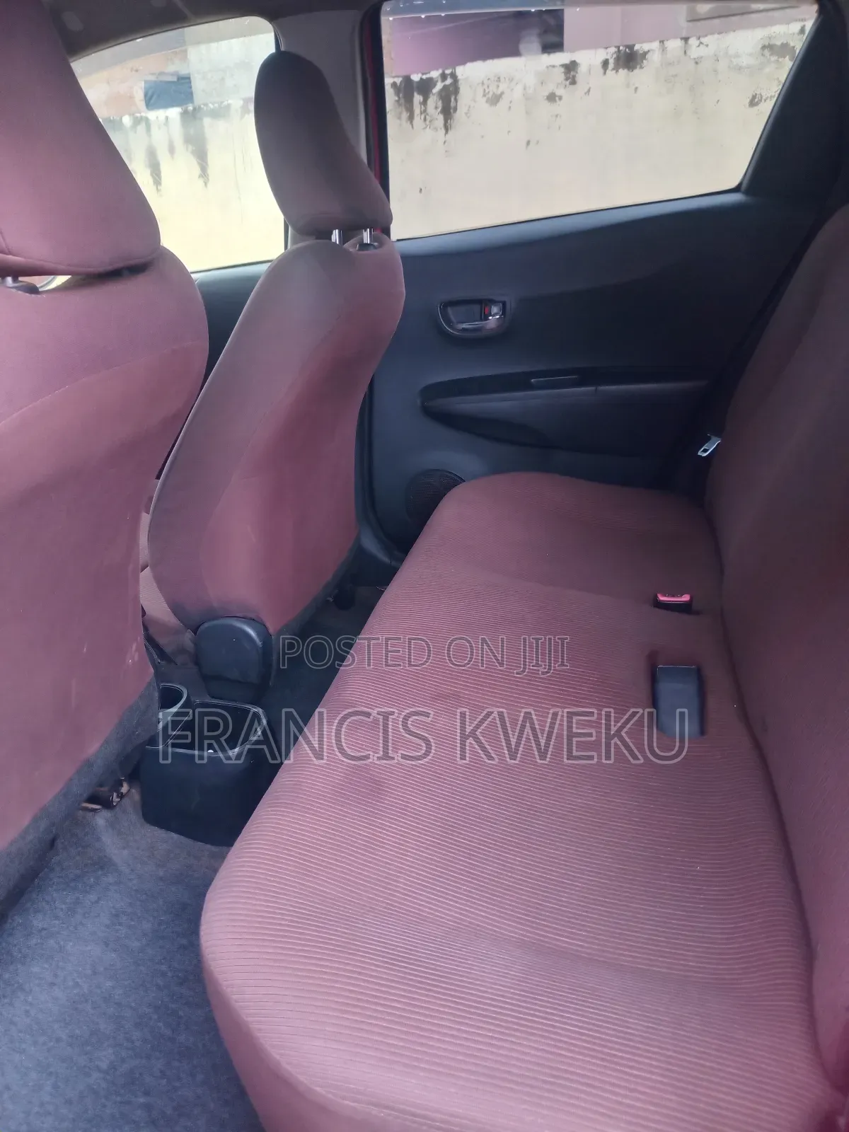 Toyota Vitz 1.0 FWD 5dr 2013 Pink