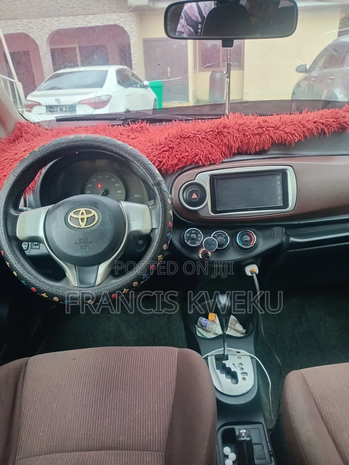Toyota Vitz 1.0 FWD 5dr 2013 Pink