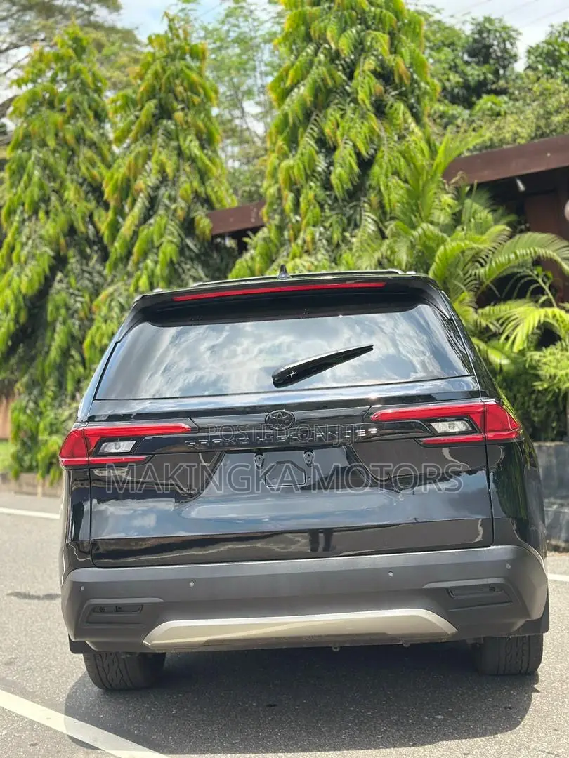 Toyota Grand Highlander XLE AWD 2024 Black