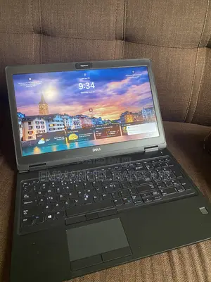 Laptop Dell Latitude 5590 16GB Intel Core i7 SSD 512GB