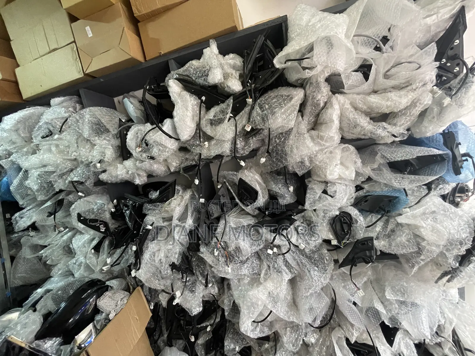 All Kinds of Car Mirrors Available