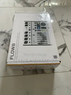 Behringer Flow8