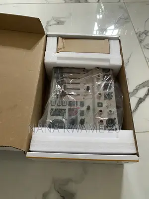 Behringer Flow8