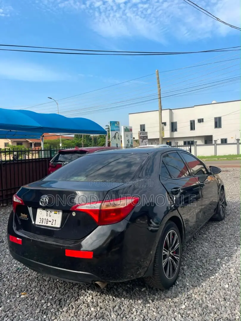Toyota Corolla LE 4dr Sedan (1.8L 4cyl CVT) 2016 Black