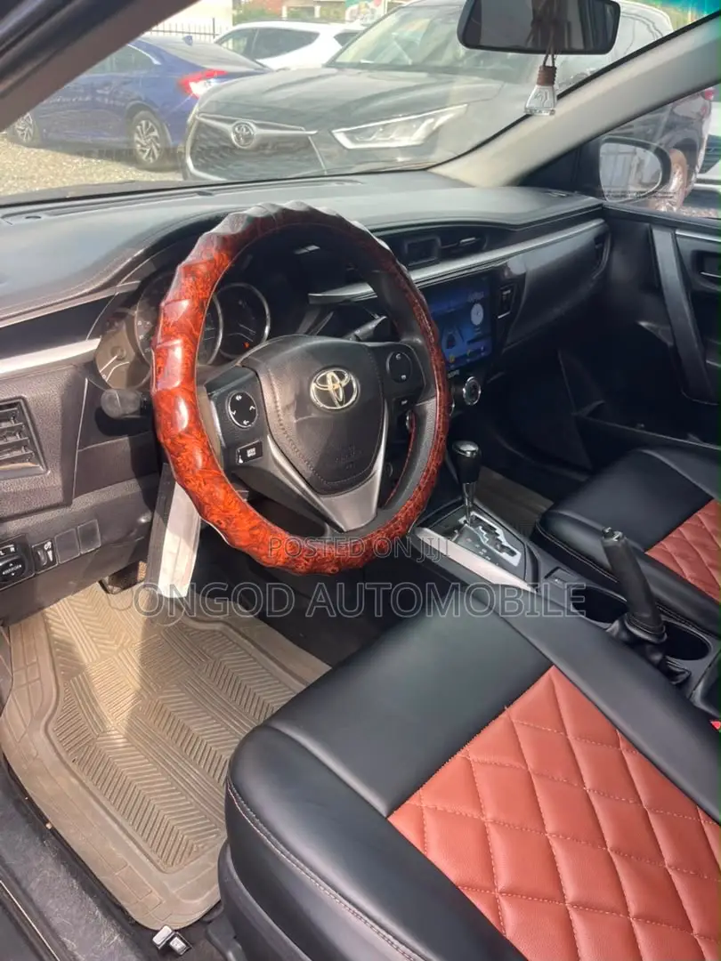 Toyota Corolla LE 4dr Sedan (1.8L 4cyl CVT) 2016 Black