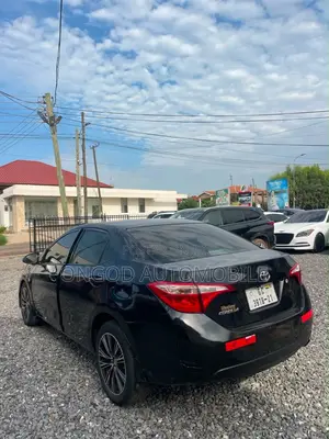 Toyota Corolla LE 4dr Sedan (1.8L 4cyl CVT) 2016 Black