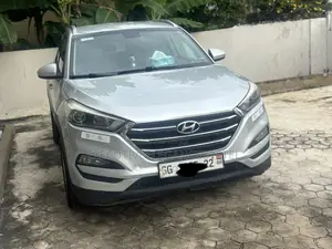 Hyundai Tucson SEL AWD 2018 Silver