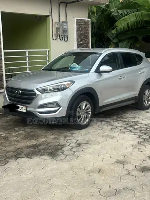 Hyundai Tucson SEL AWD 2018 Silver
