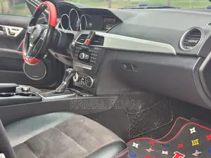 Mercedes-Benz C250 2013 Black