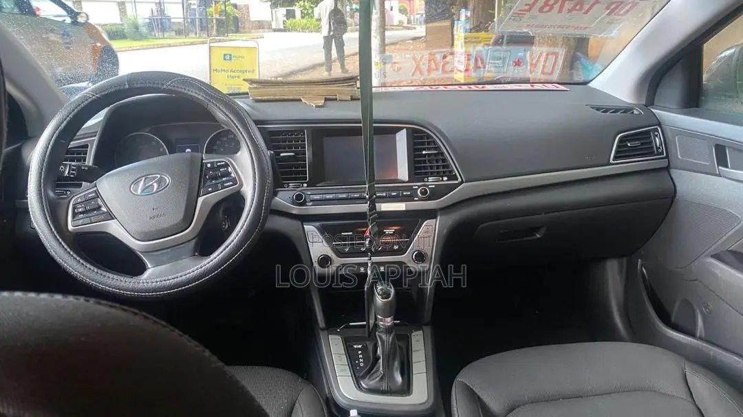Hyundai Elantra 2017 Black