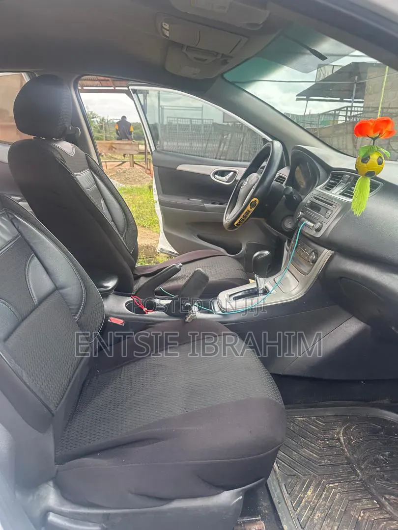 Nissan Sentra 2024 White