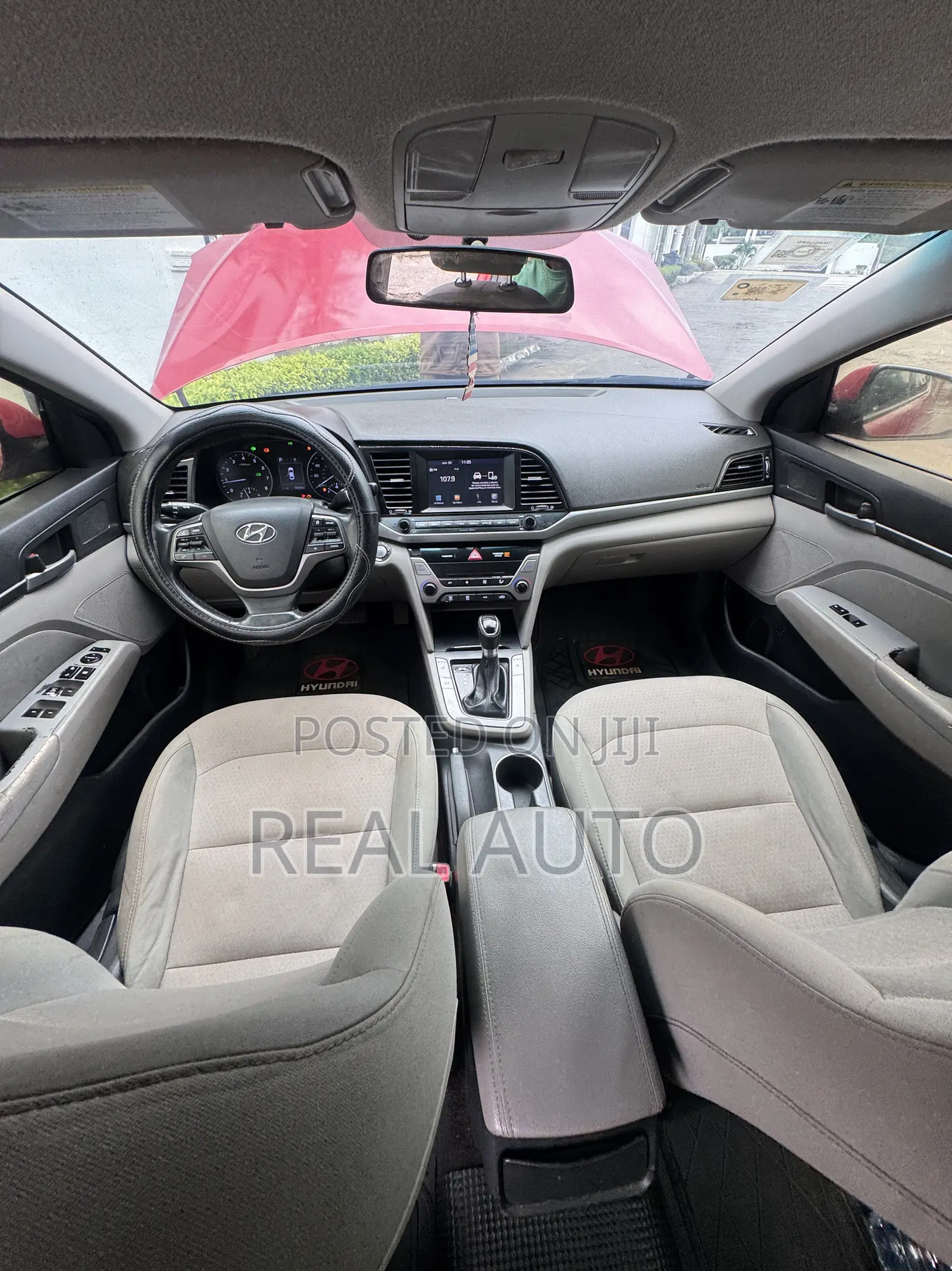 Hyundai Elantra ECO Sedan FWD (1.4L 4cyl 7A) 2017 Red