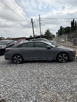 Hyundai Elantra Limited 2022 Gray