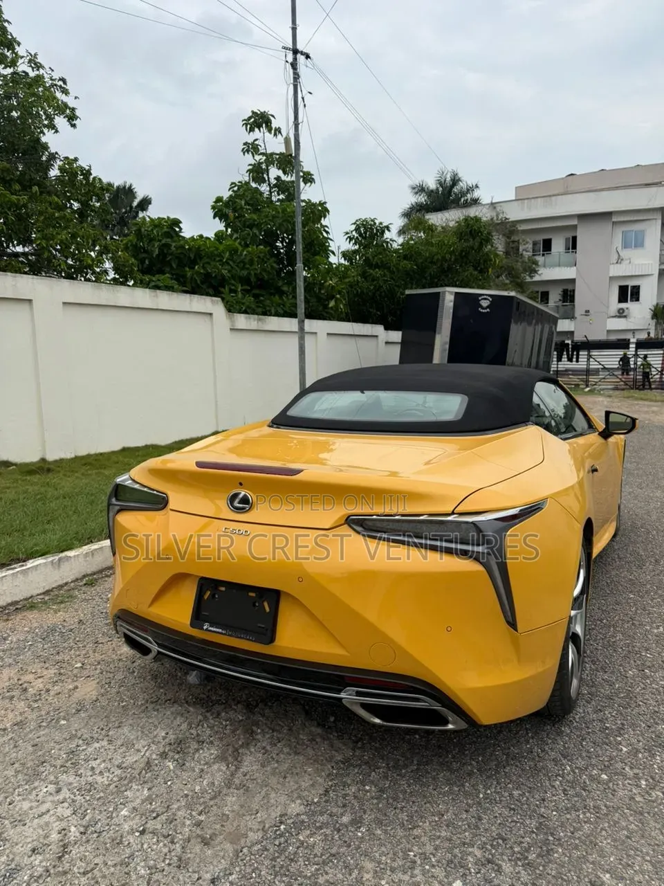 Lexus LC 2023 Yellow