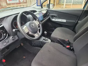 Toyota Vitz 2015 Blue