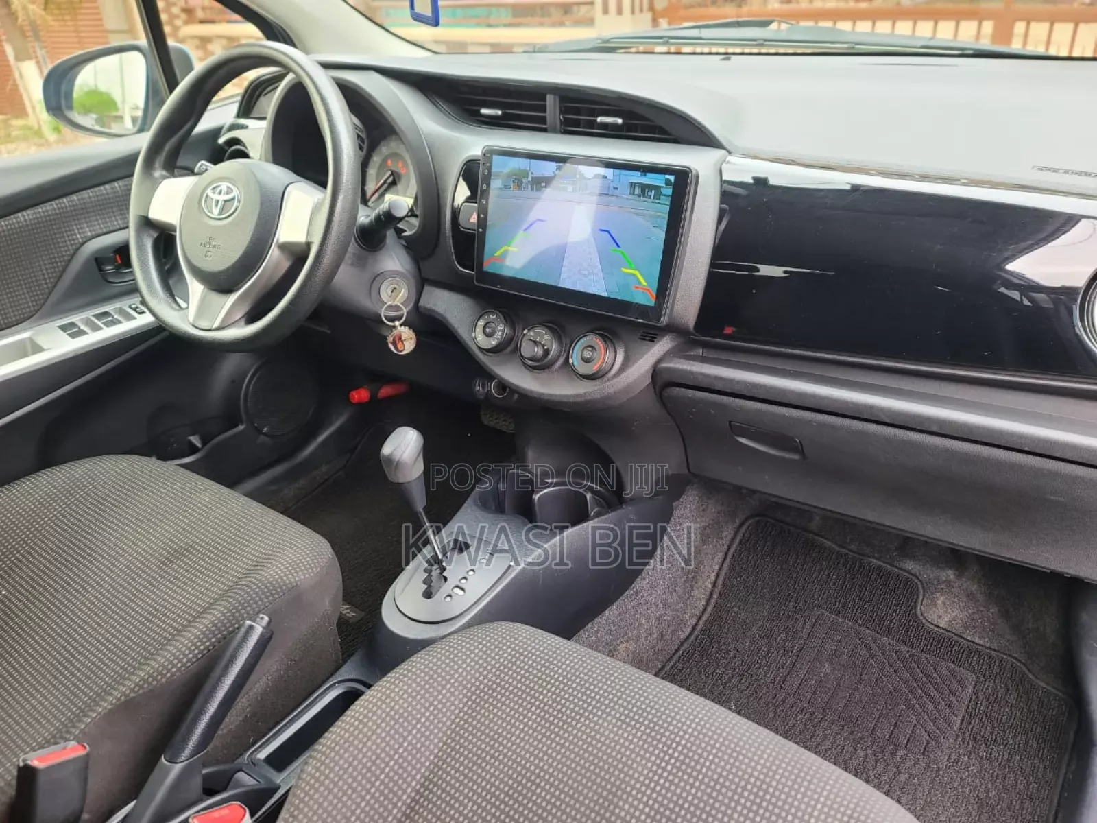 Toyota Vitz 2015 Blue