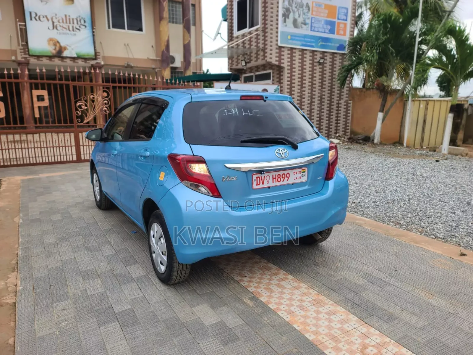Toyota Vitz 2015 Blue