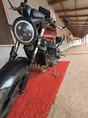 Yamaha FZ 2011 Red