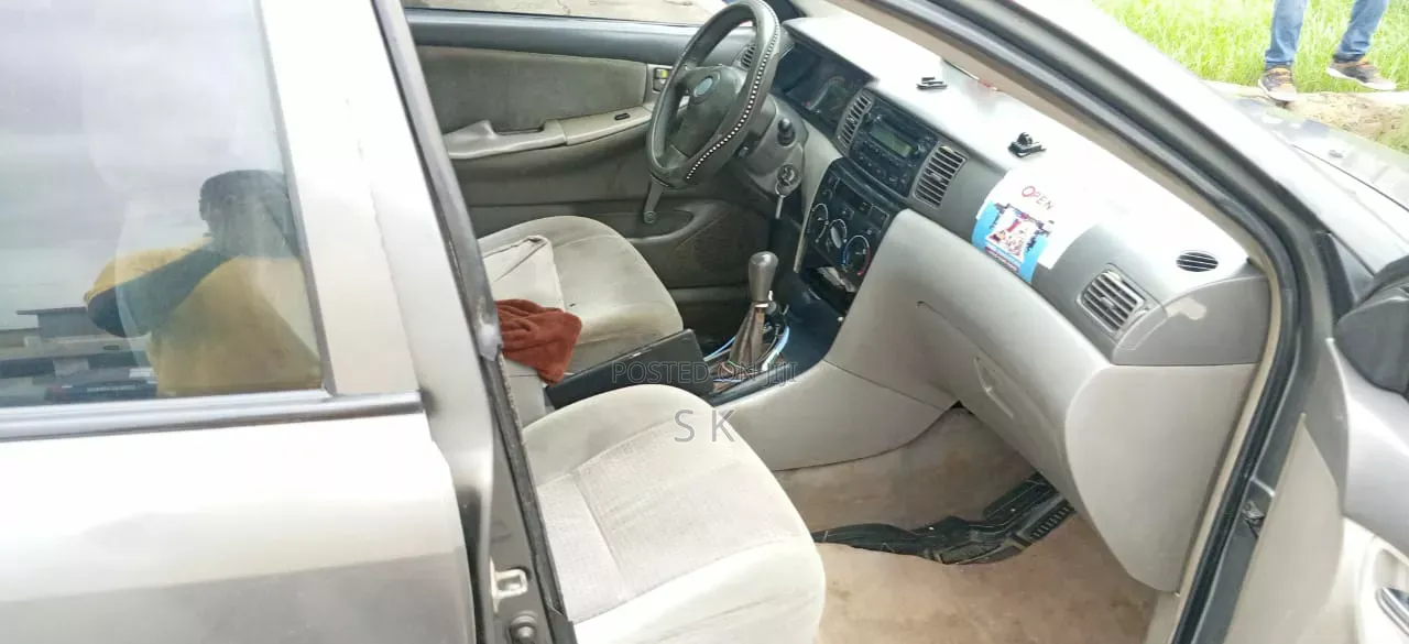 Toyota Corolla LE 2007 Silver