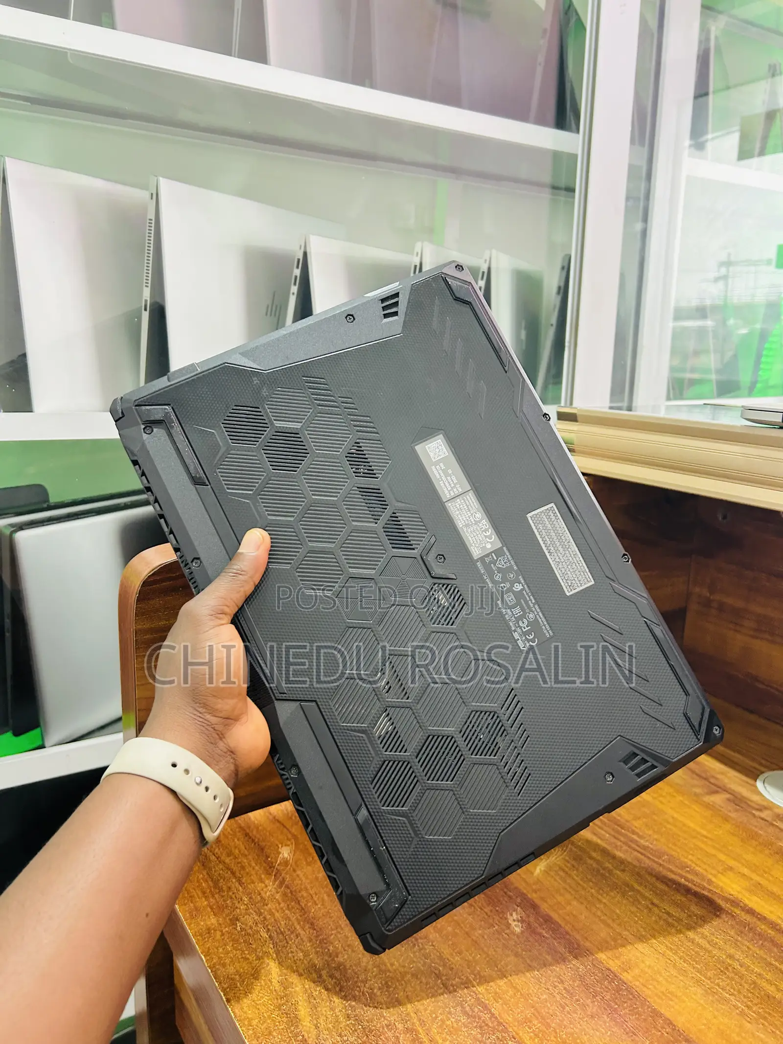 Laptop Asus TUF Gaming A15 16GB AMD Ryzen 5 SSD 1T