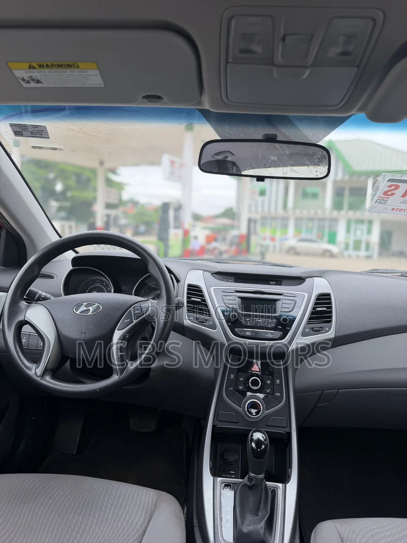 Hyundai Elantra 2015 Red