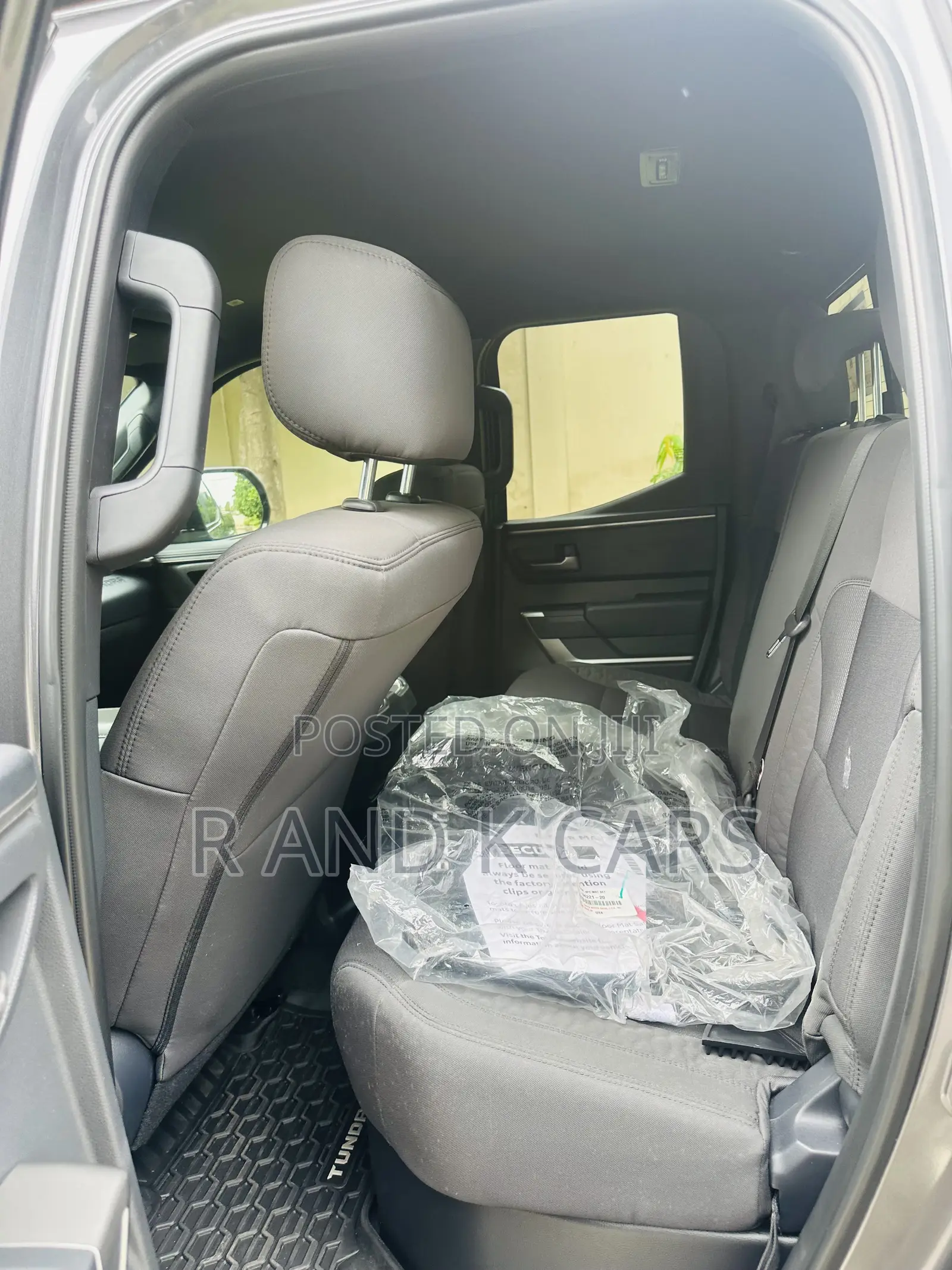 Toyota Tundra SR CrewMax 4WD SB 2025 Green