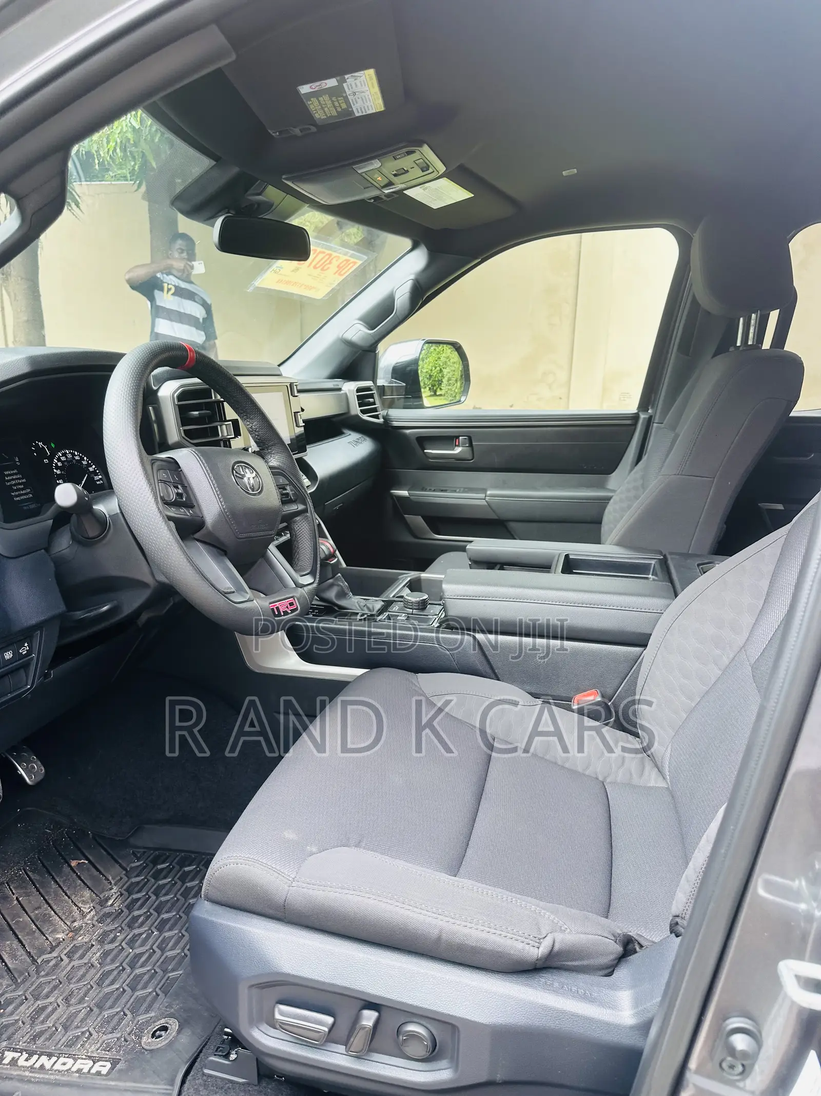 Toyota Tundra SR CrewMax 4WD SB 2025 Green