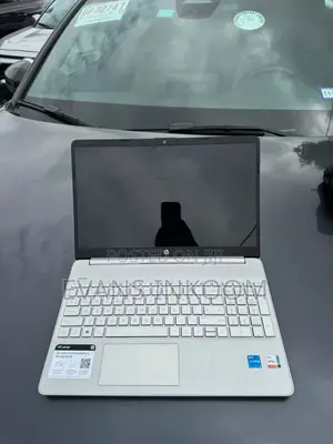 Laptop HP 15 8GB Intel Core i5 HDD+SSD 256GB