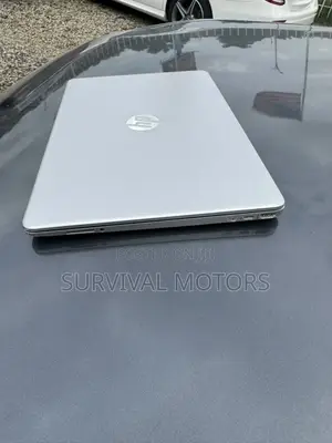 Laptop HP 15 8GB Intel Core i5 HDD+SSD 256GB