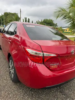 Toyota Corolla LE 4dr Sedan (1.8L 4cyl CVT) 2015 Red