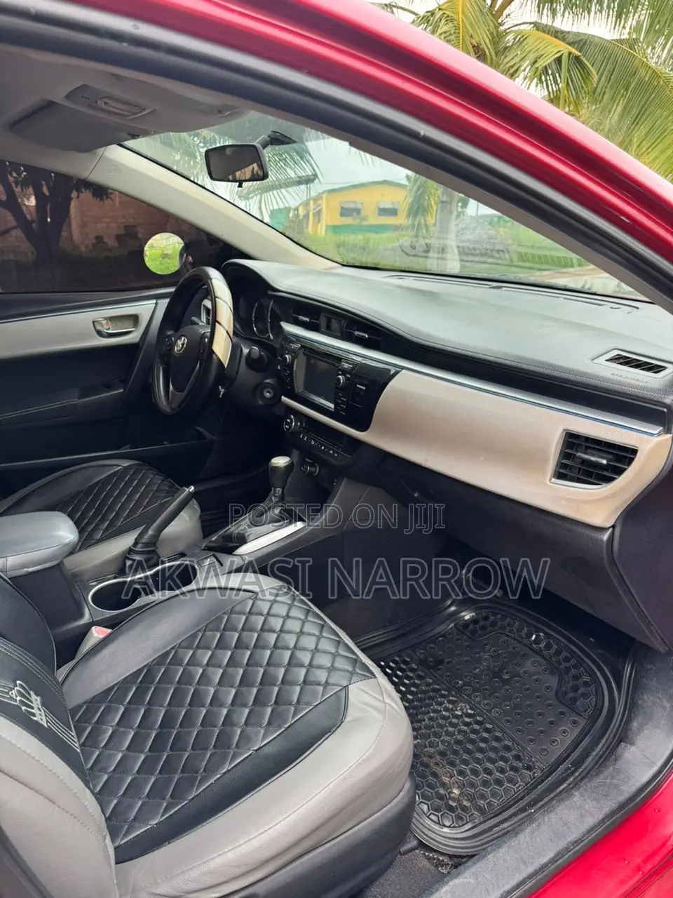 Toyota Corolla LE 4dr Sedan (1.8L 4cyl CVT) 2015 Red