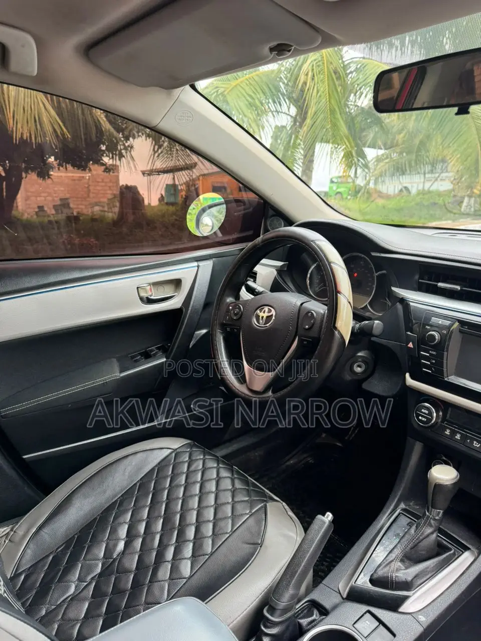 Toyota Corolla LE 4dr Sedan (1.8L 4cyl CVT) 2015 Red