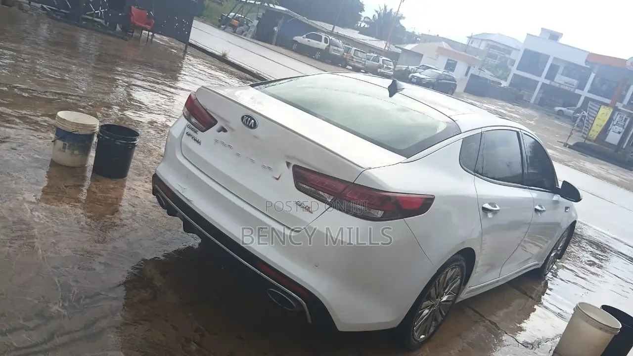 Kia Optima SX Turbo 2018 White