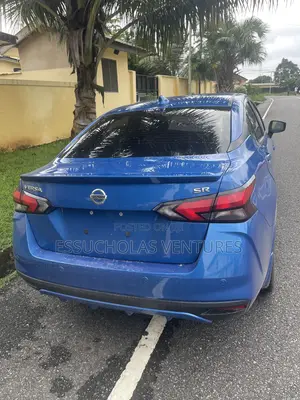 Nissan Versa 2020 Blue