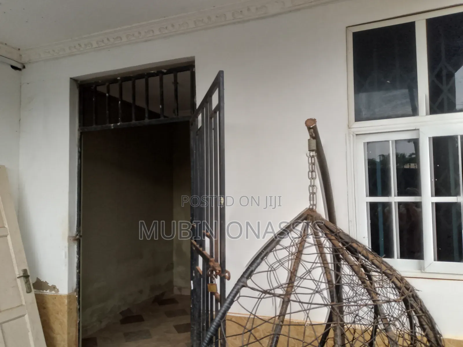 1bdrm Apartment in Items Property, Barrier for rent