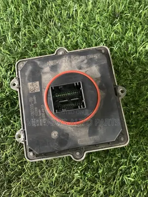 Range Rover Sport 2018-2023 Headlights Charger Original