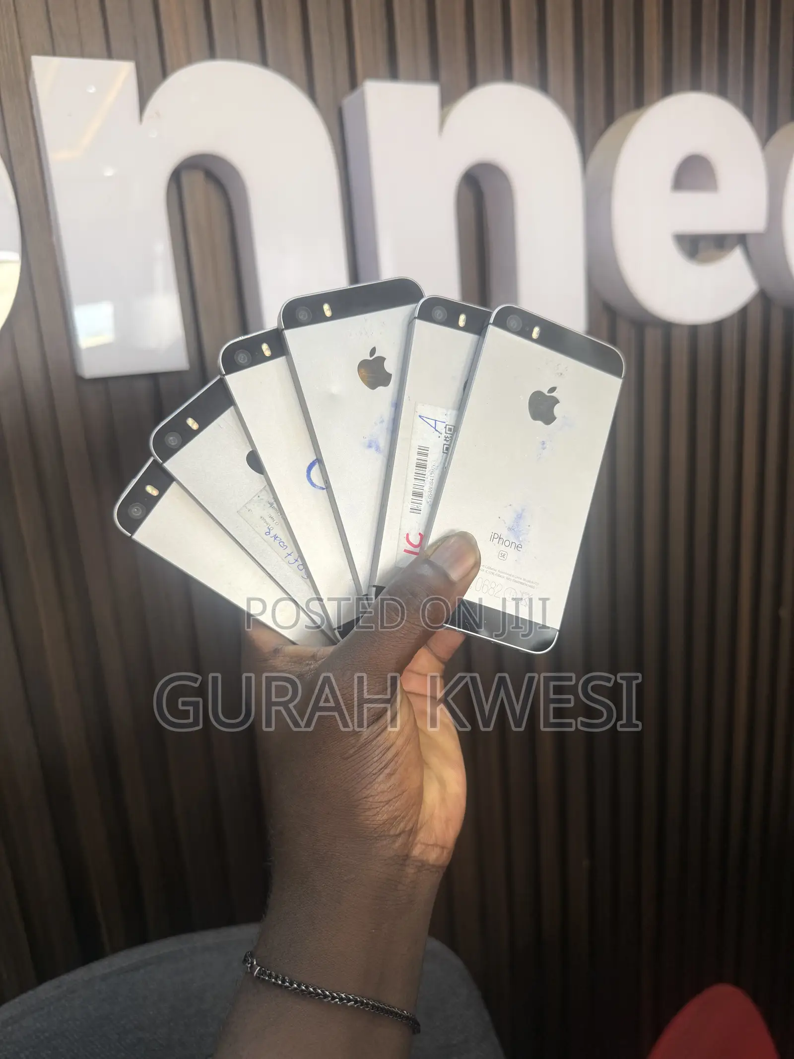 Apple iPhone SE 64 GB Rose Gold