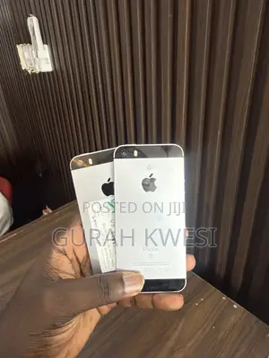 Apple iPhone SE 64 GB Rose Gold